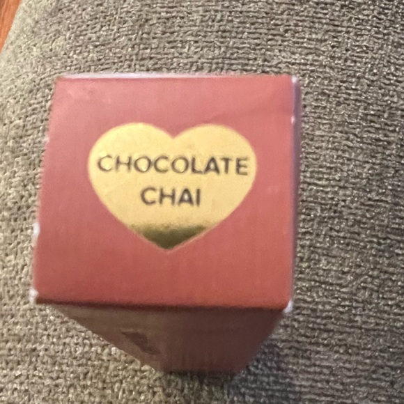 Too Faced Melted Chocolate Liquid Matte
Eye Shadow Bundle - Picture 8 of 9